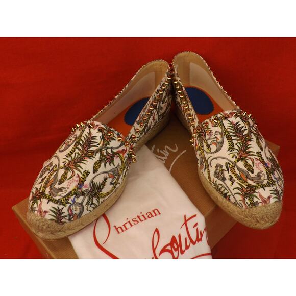 NIB LOUBOUTIN IVORY ARES CANVAS GOLD TONE STUDS SPIKES ESPADRILLES FLATS 39 - Picture 5 of 12